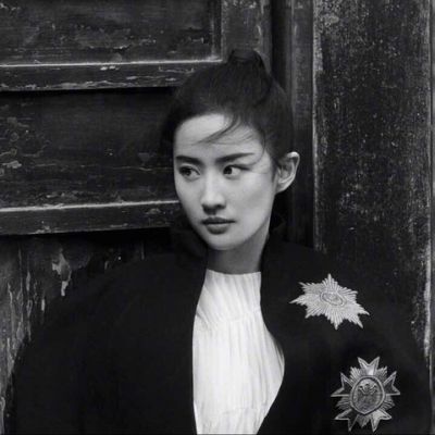 濑田宗次郎（身份：十刃最强、“天剑”、微笑的修罗） - 无码高清资源在线观看 - 云端看剧